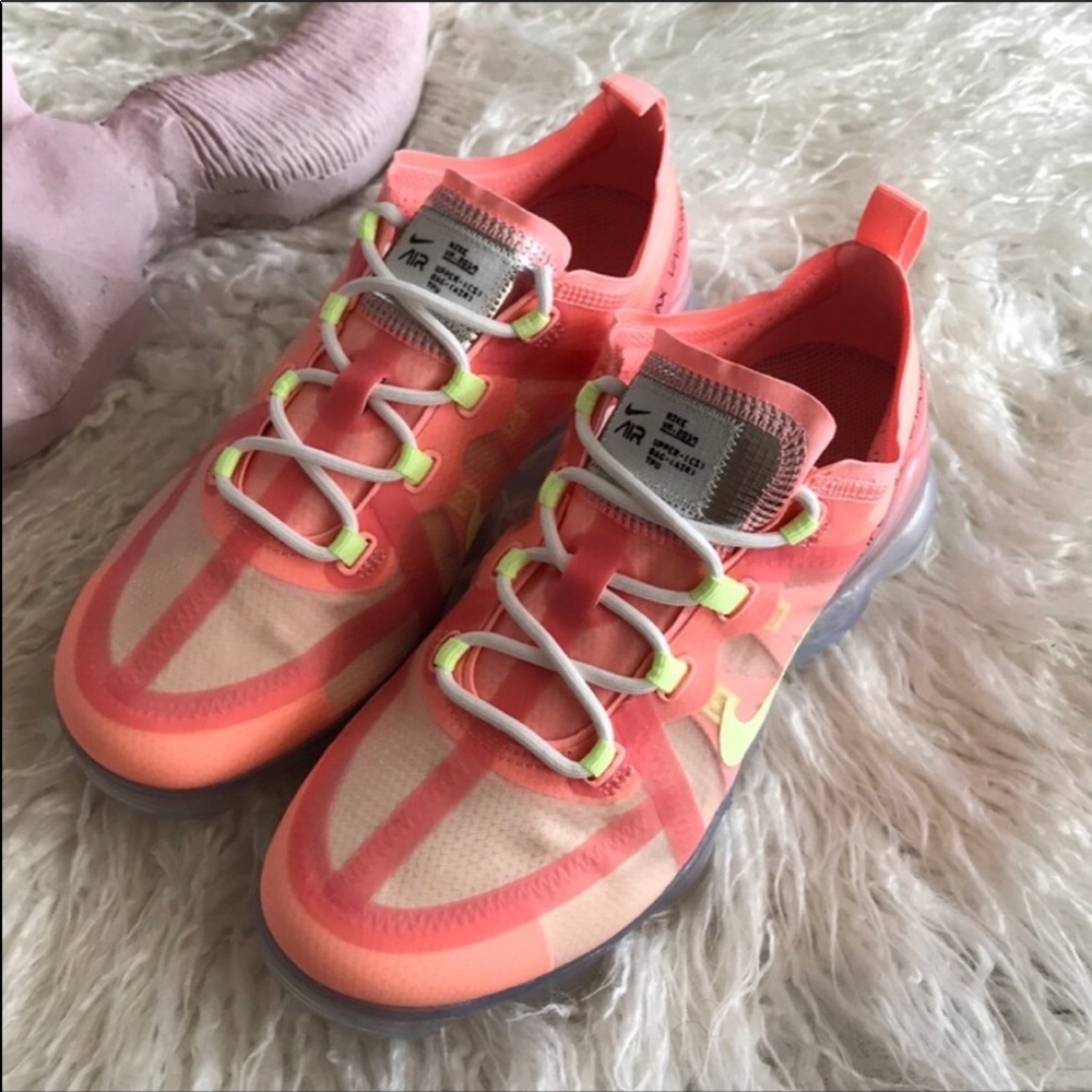 NWT Nike Air Vapormax Peach - Picture 4 of 8